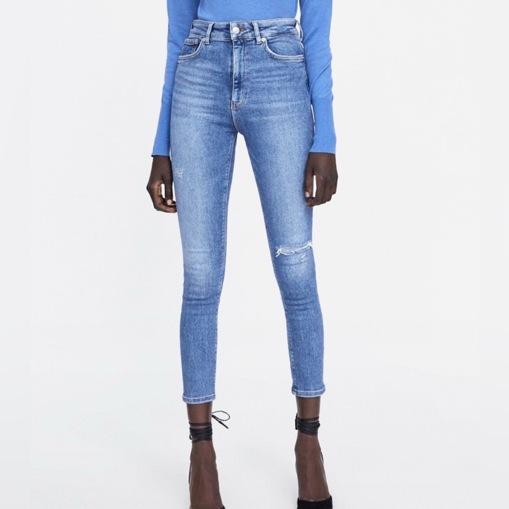 ZARA Ripped Knee Skinny Jeans